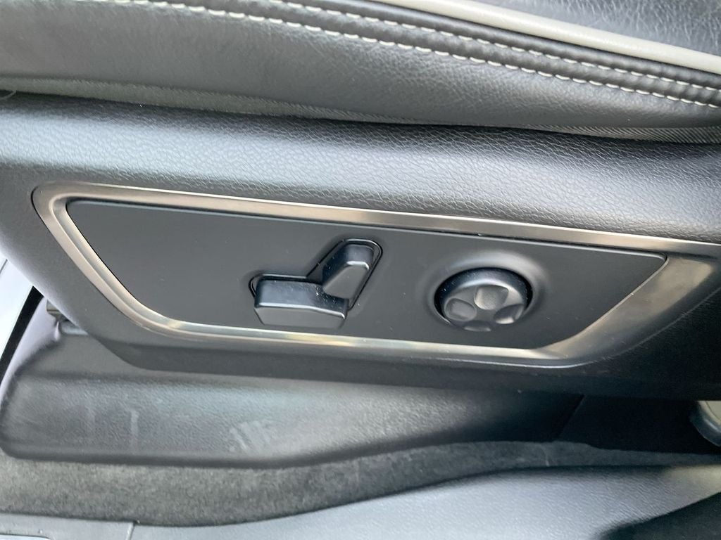 2020 RAM 1500 Limited Crew Cab 4x4 5'7" Box