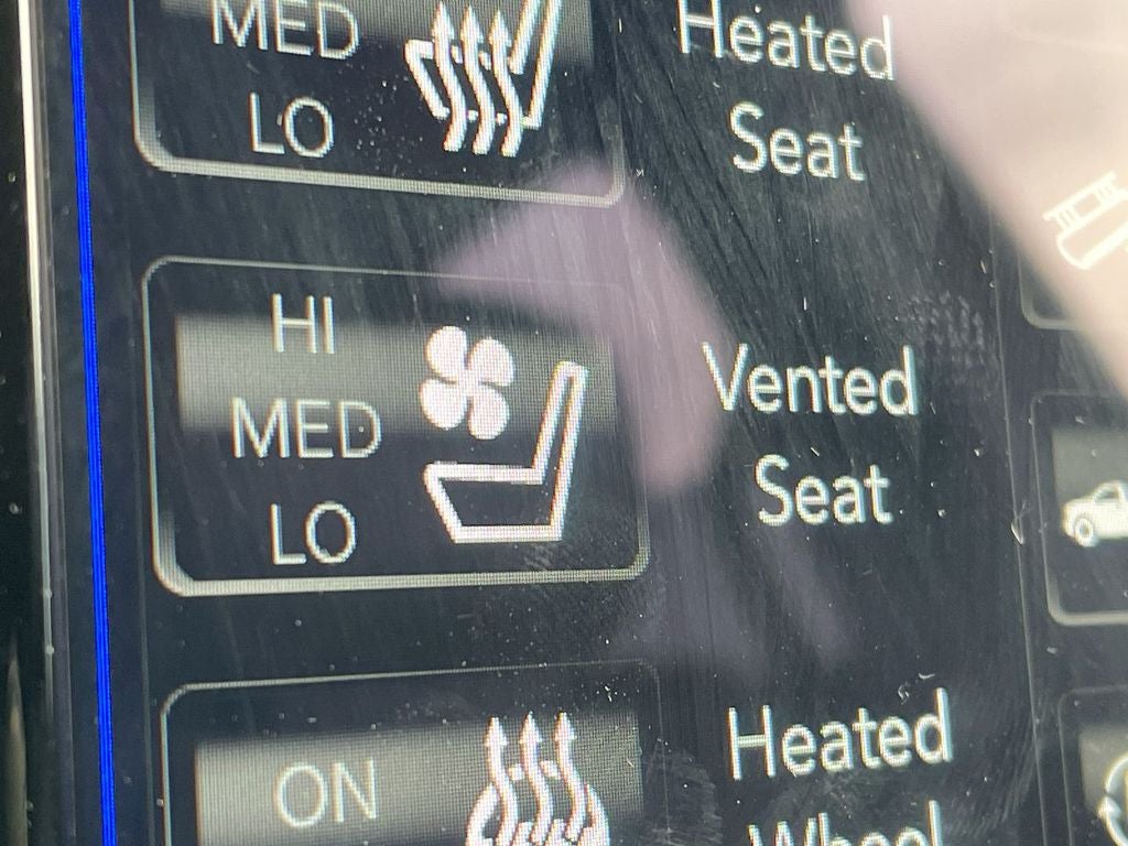 2020 RAM 1500 Limited Crew Cab 4x4 5'7" Box