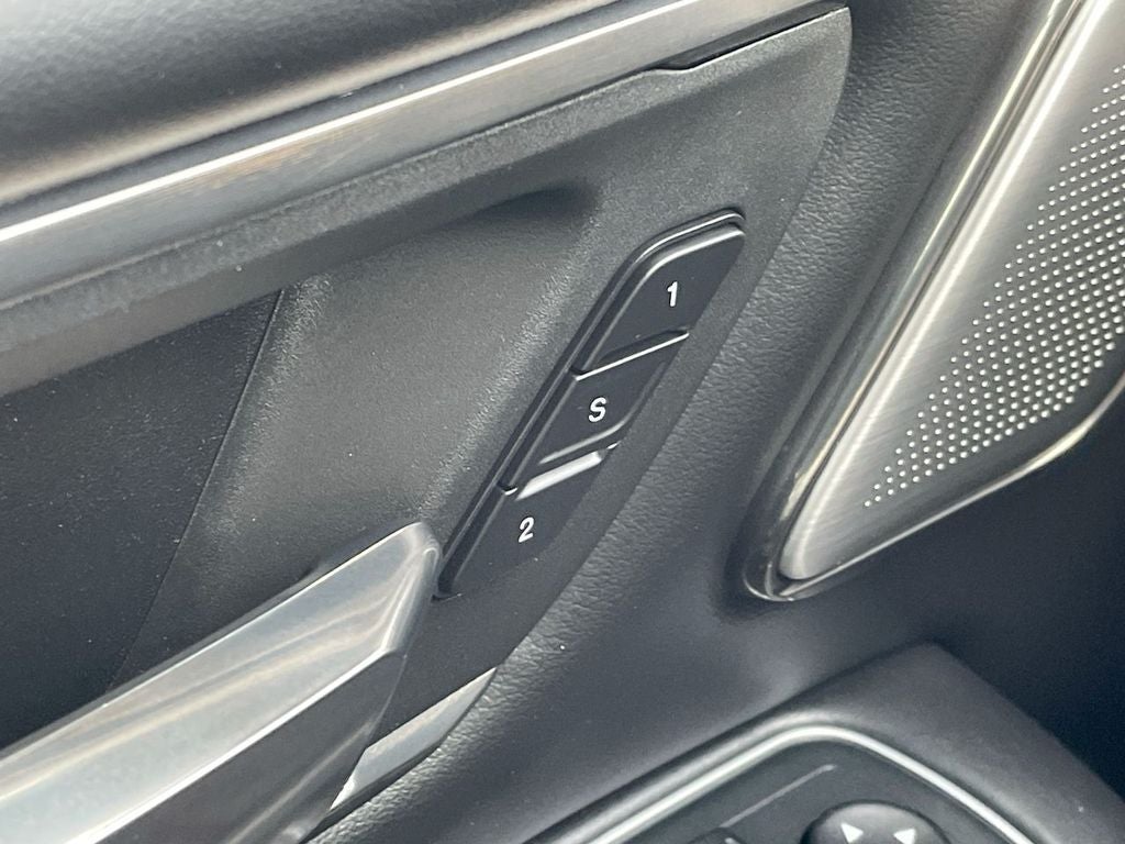 2020 RAM 1500 Limited Crew Cab 4x4 5'7" Box