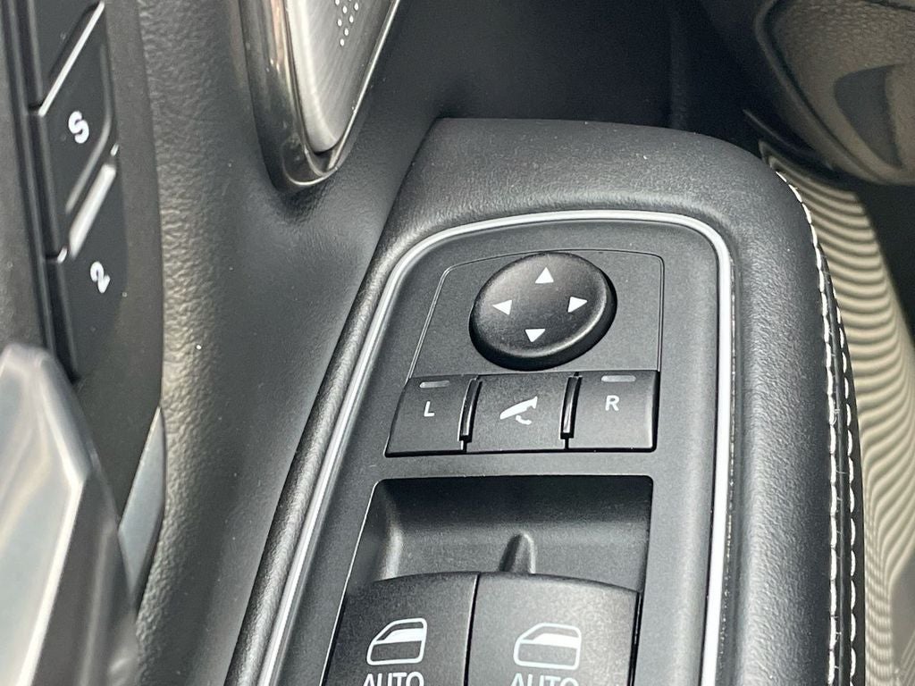 2020 RAM 1500 Limited Crew Cab 4x4 5'7" Box