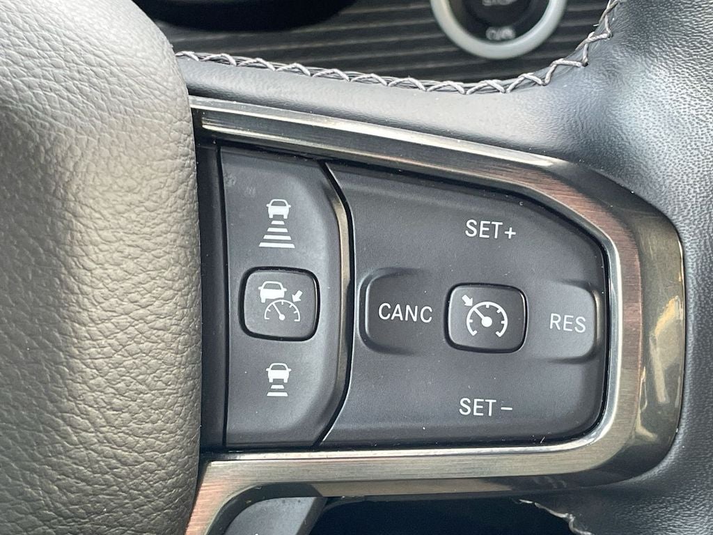 2020 RAM 1500 Limited Crew Cab 4x4 5'7" Box