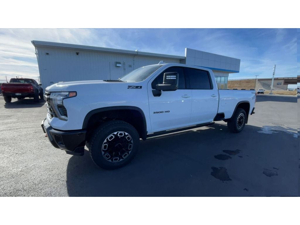 2025 Chevrolet Silverado 3500 HD LTZ