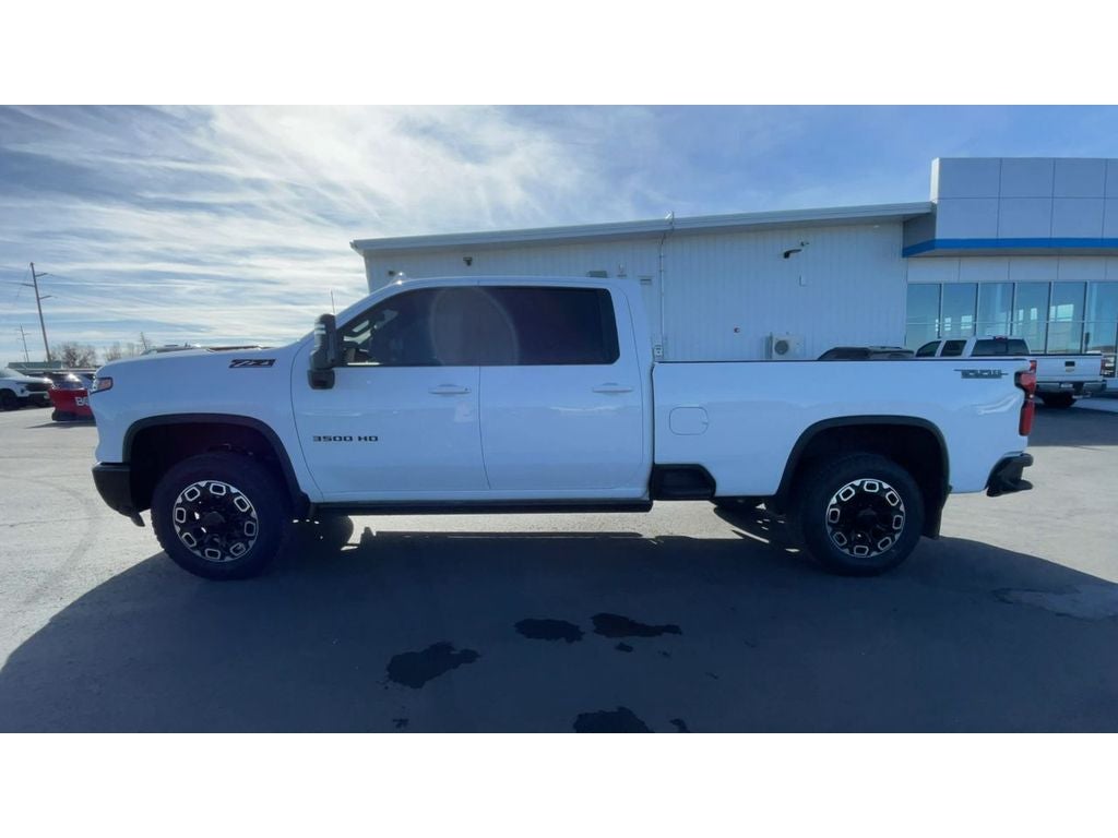 2025 Chevrolet Silverado 3500 HD LTZ