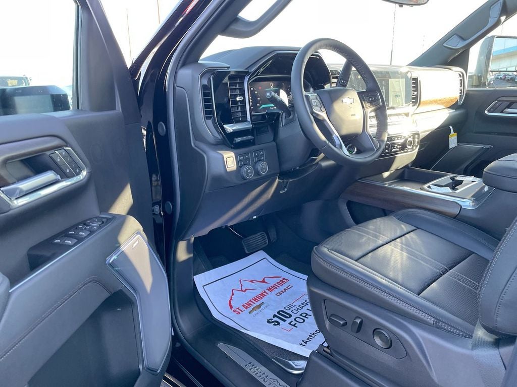 2026 Chevrolet Silverado 3500 HD High Country