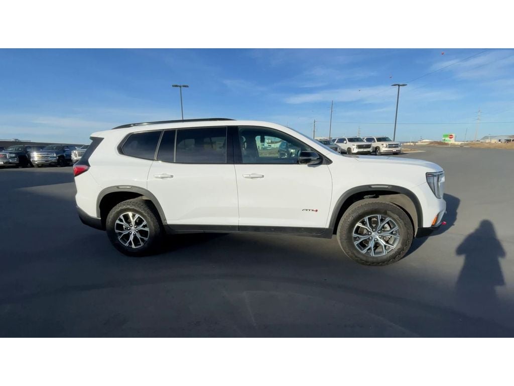 2024 GMC Acadia AT4