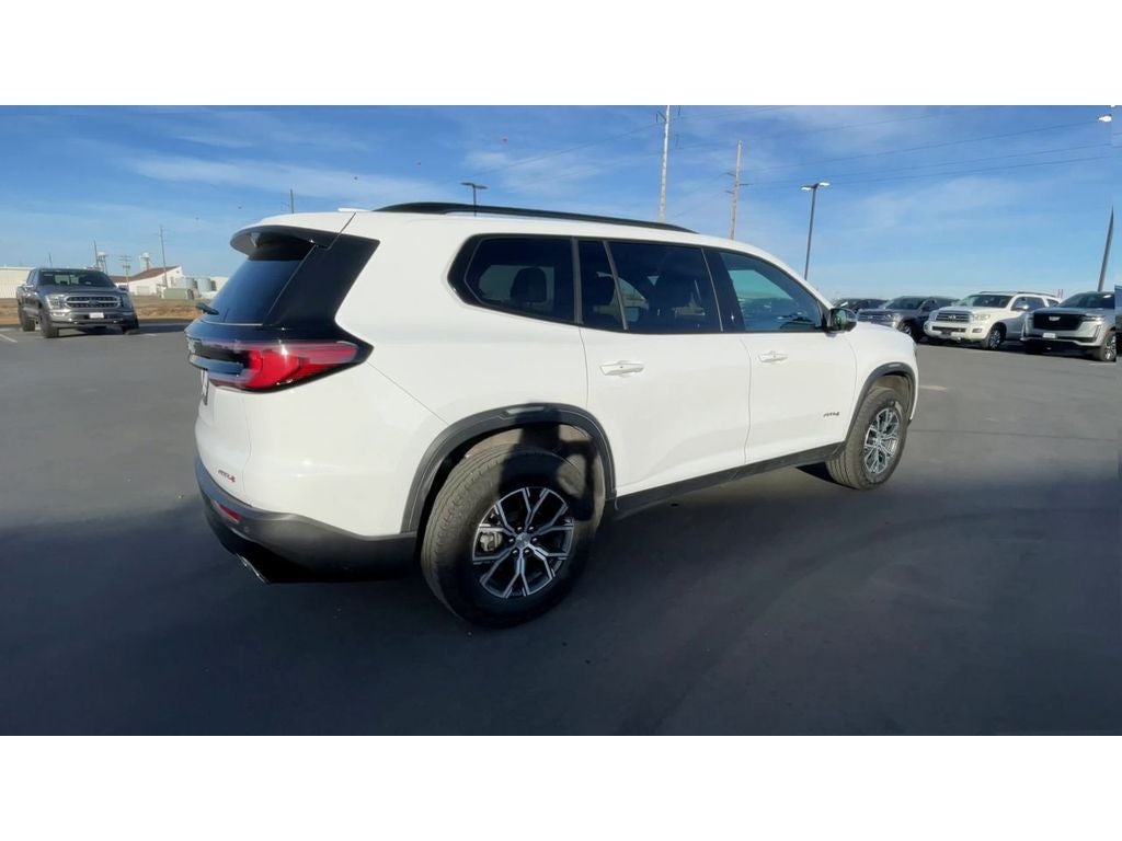 2024 GMC Acadia AT4