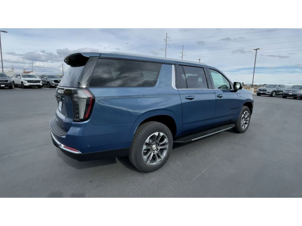 2026 Chevrolet Suburban LT