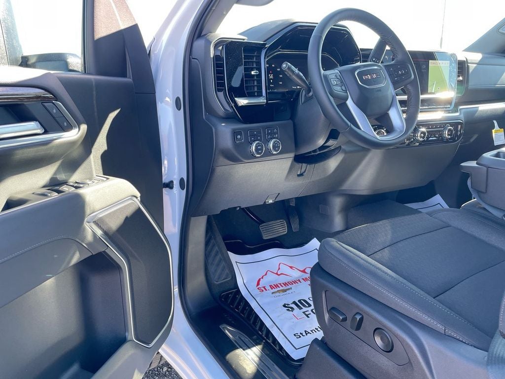 2026 GMC Sierra 2500 HD SLE