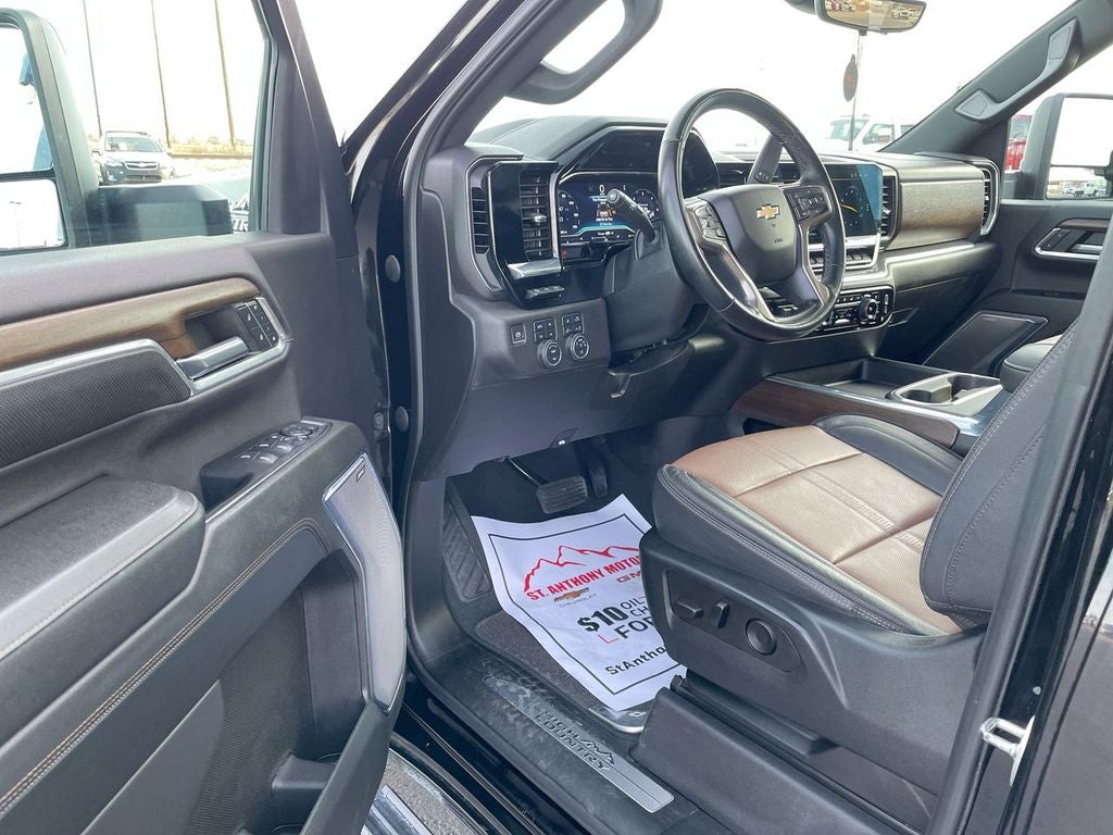 2024 Chevrolet Silverado 3500 HD High Country