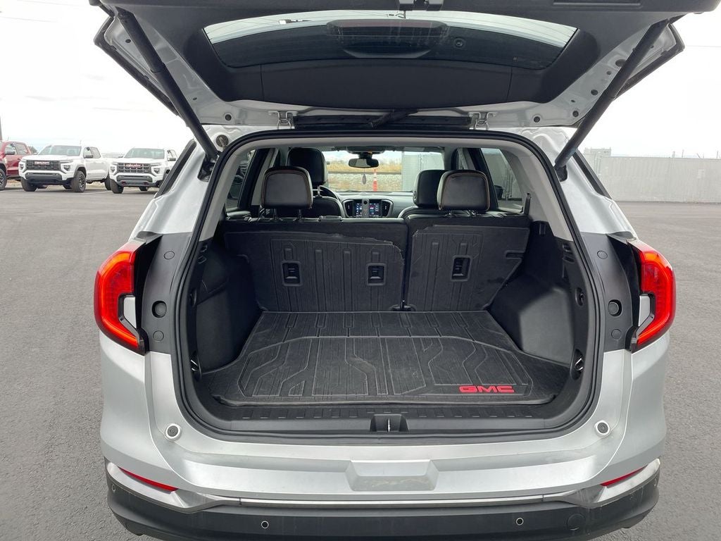 2022 GMC Terrain AT4