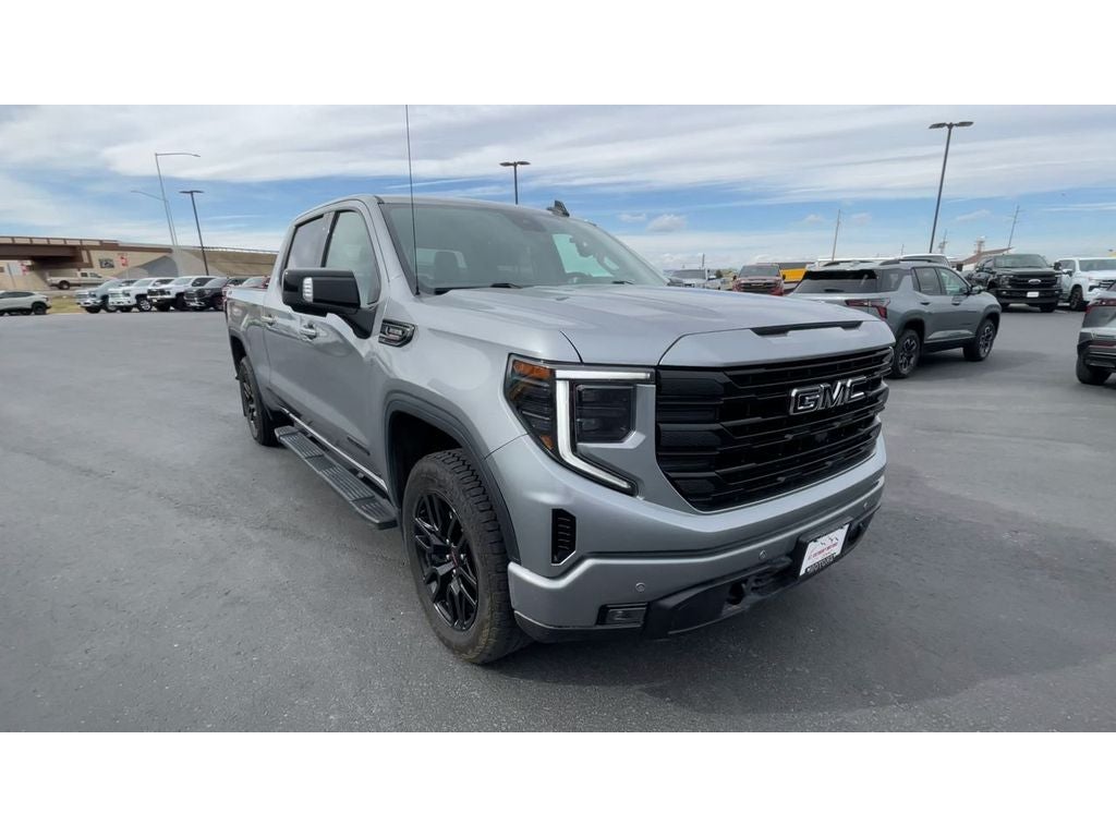 2025 GMC Sierra 1500 Elevation