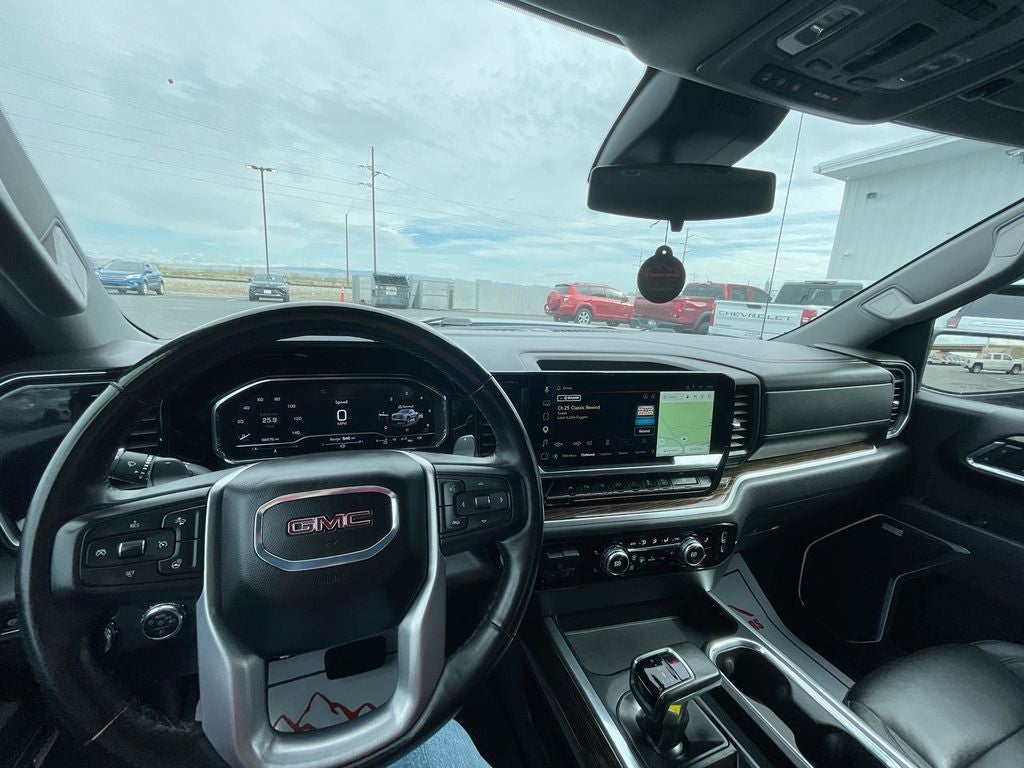 2025 GMC Sierra 1500 Elevation