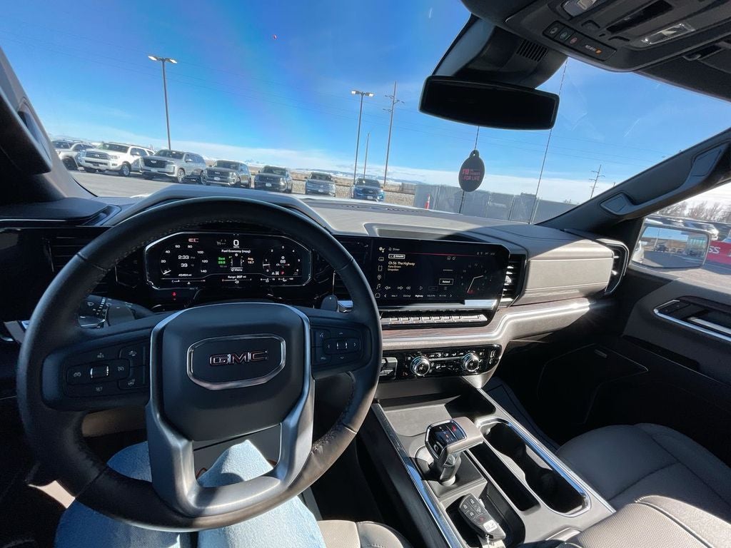 2024 GMC Sierra 1500 SLT