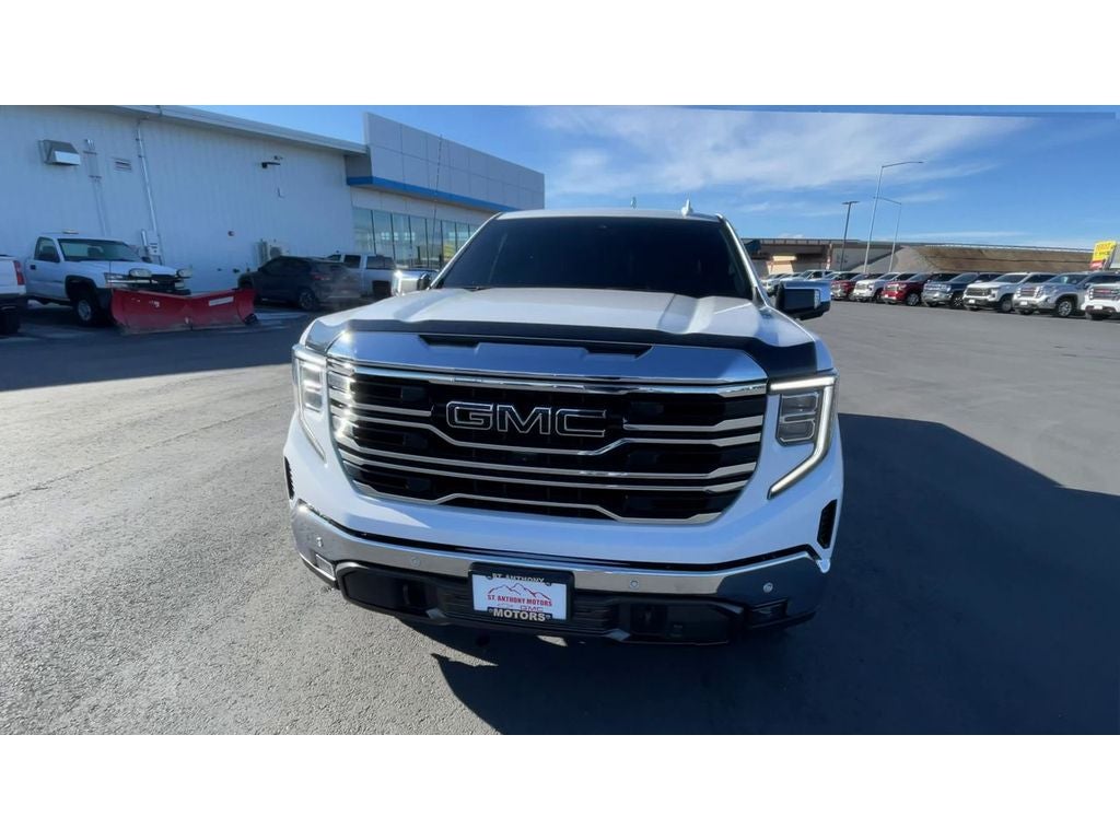 2024 GMC Sierra 1500 SLT