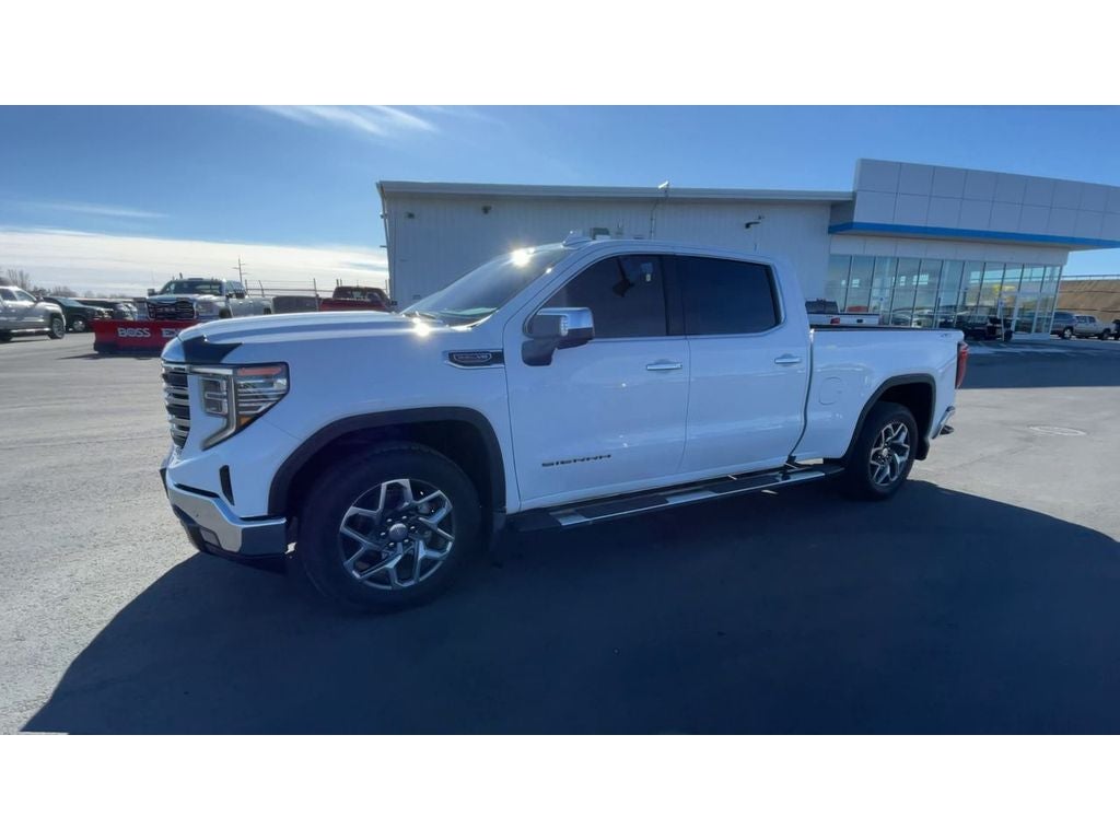 2024 GMC Sierra 1500 SLT