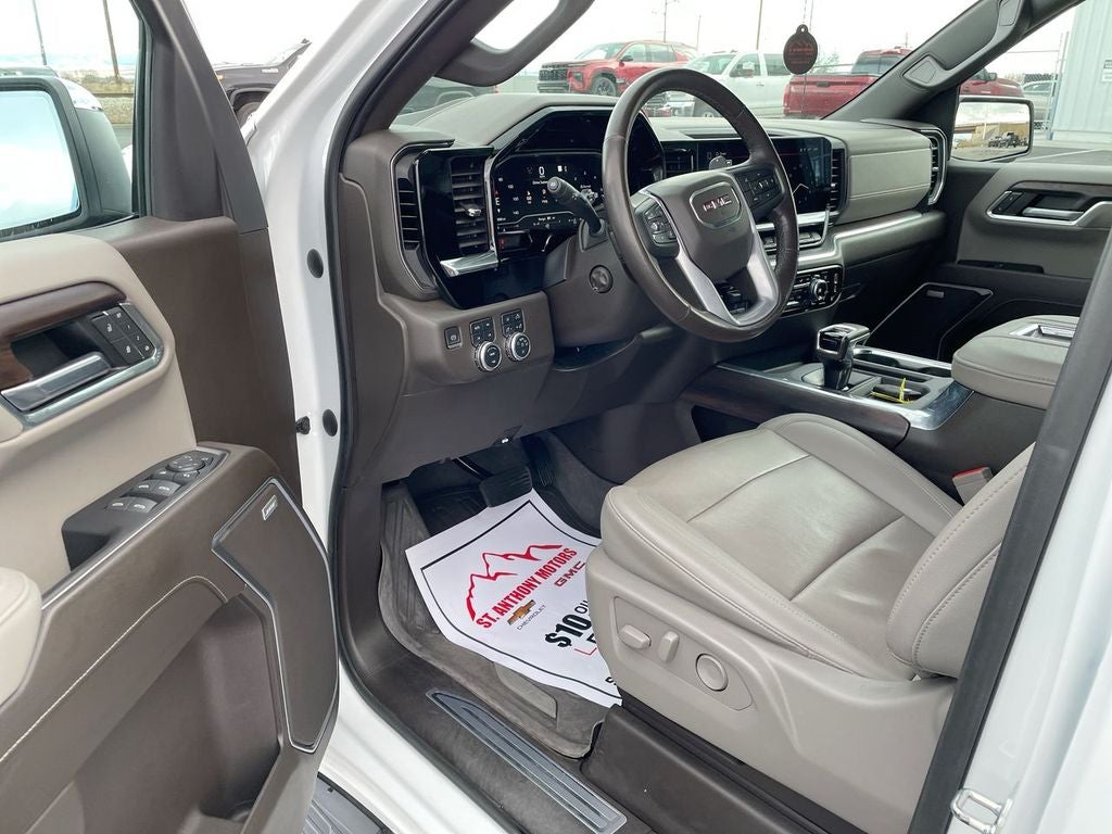 2022 GMC Sierra 1500 SLT