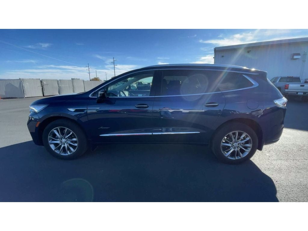2023 Buick Enclave Avenir