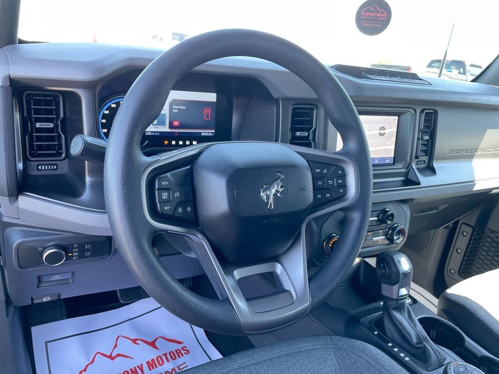 2022 Ford Bronco Base