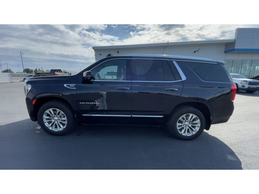 2022 GMC Yukon SLT