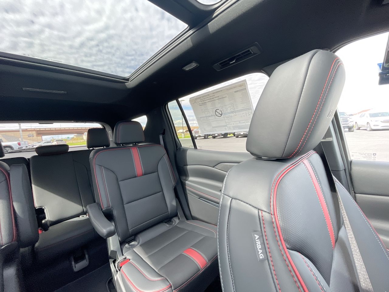 2027 Chevrolet Traverse RS