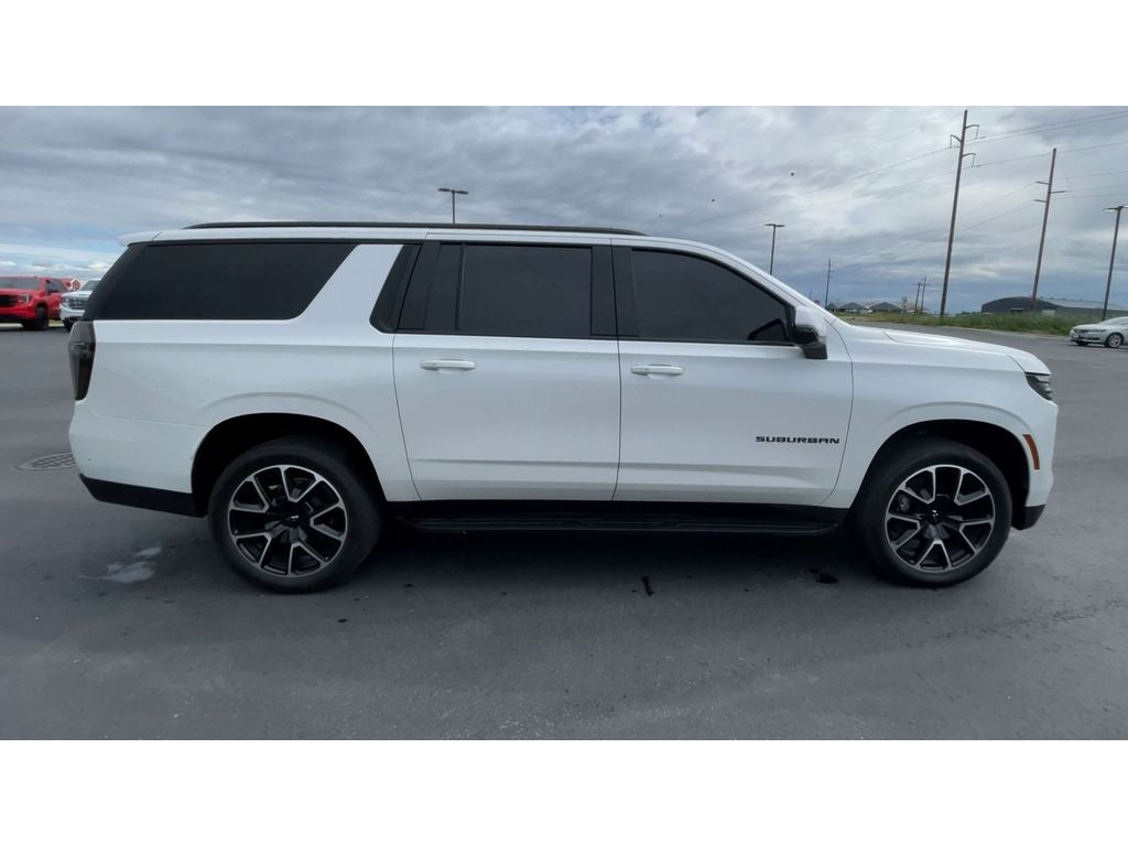 2025 Chevrolet Suburban RST