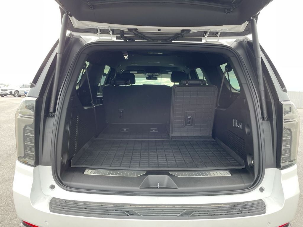 2025 Chevrolet Suburban RST