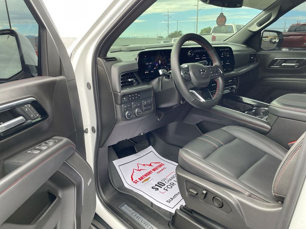 2025 Chevrolet Suburban RST