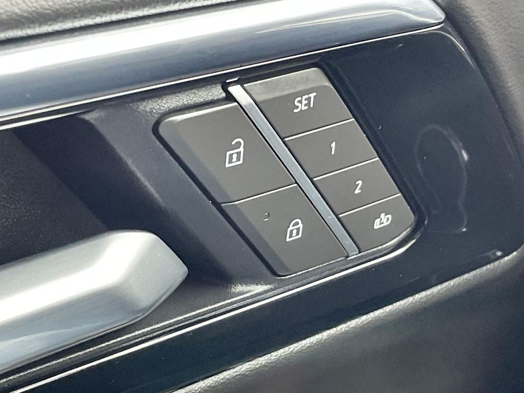 2025 Chevrolet Suburban RST