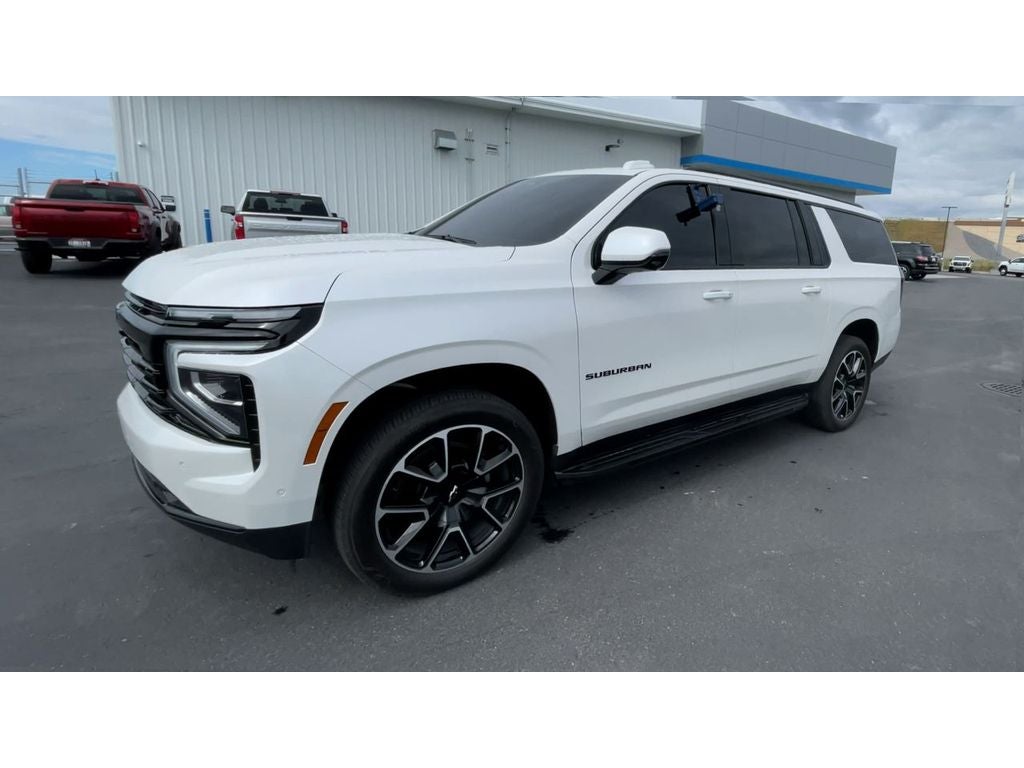 2025 Chevrolet Suburban RST