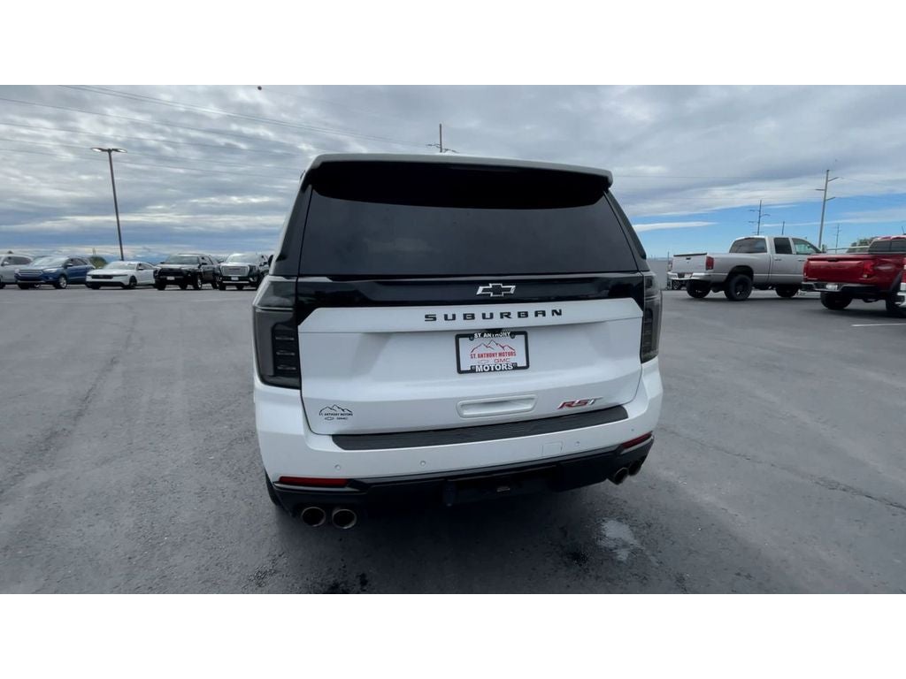 2025 Chevrolet Suburban RST