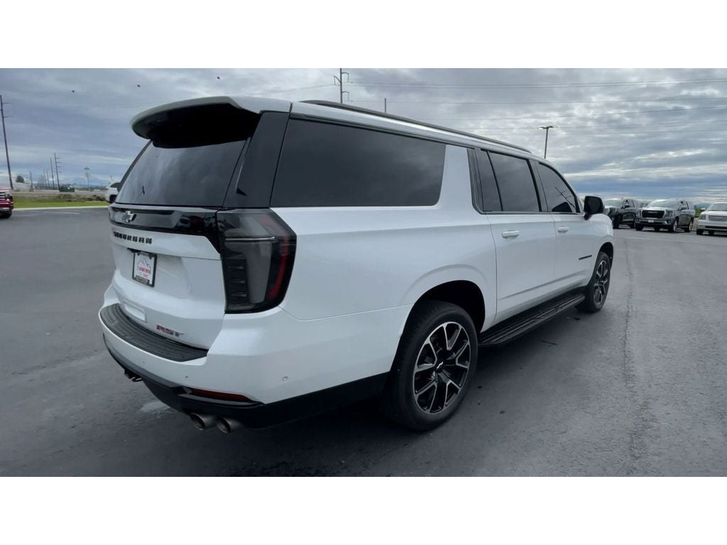 2025 Chevrolet Suburban RST