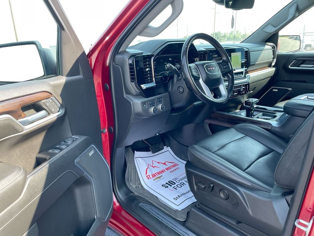 2022 GMC Sierra 1500 SLT