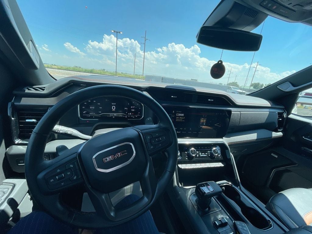 2025 GMC Sierra 1500 AT4