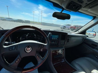 2005 Cadillac Escalade ESV Standard