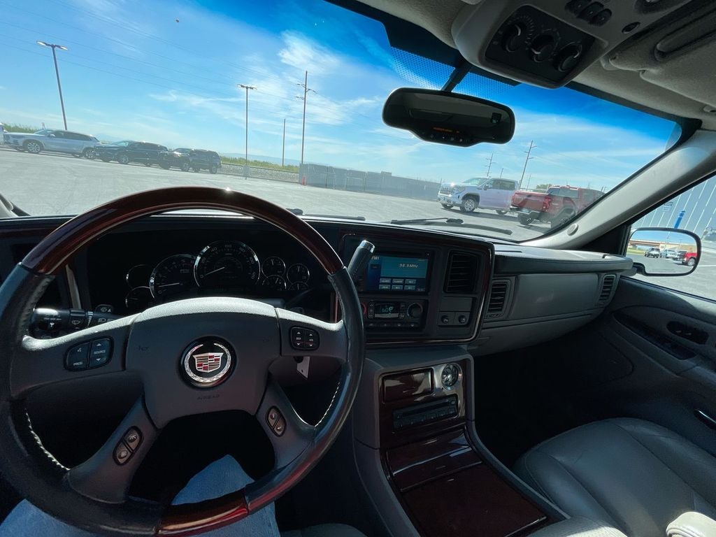 2005 Cadillac Escalade ESV Standard