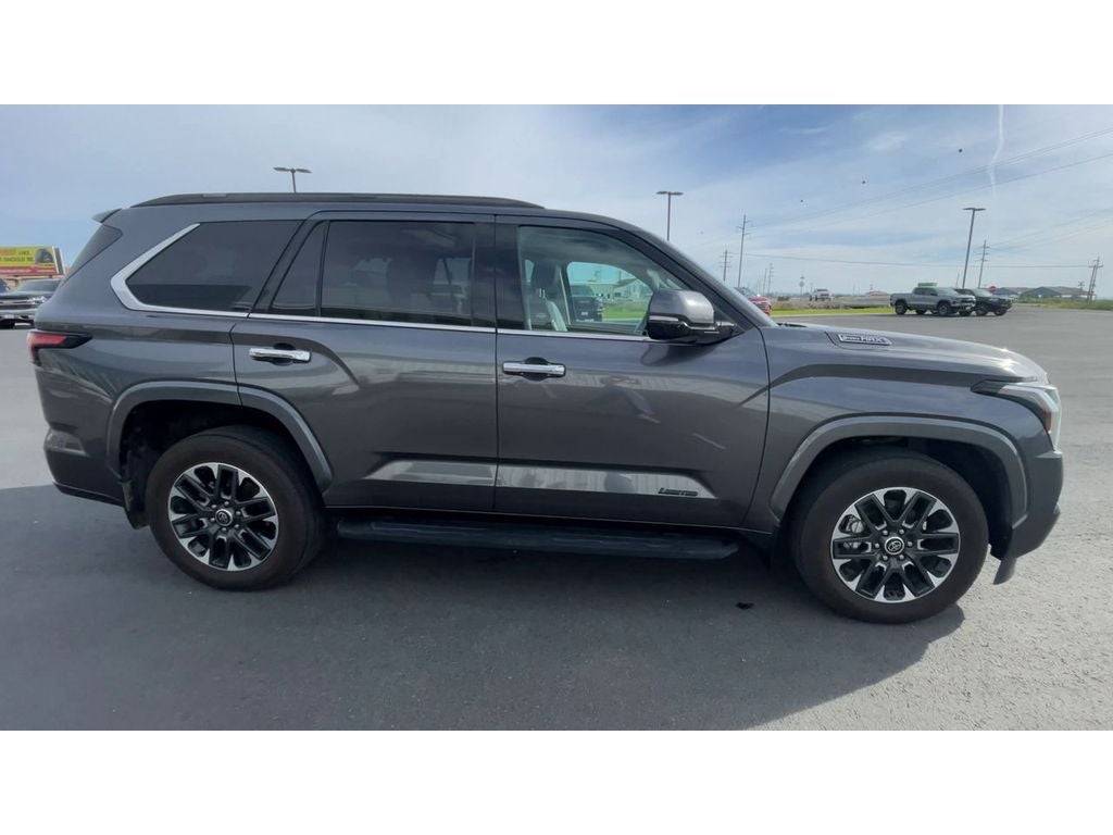 2023 Toyota Sequoia SR5