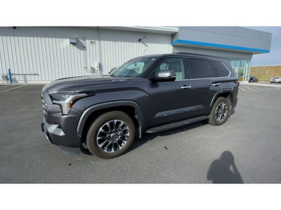 2023 Toyota Sequoia SR5